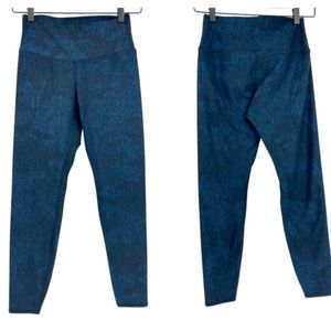R and Dry High Waist Performance Leggings – Size Medium